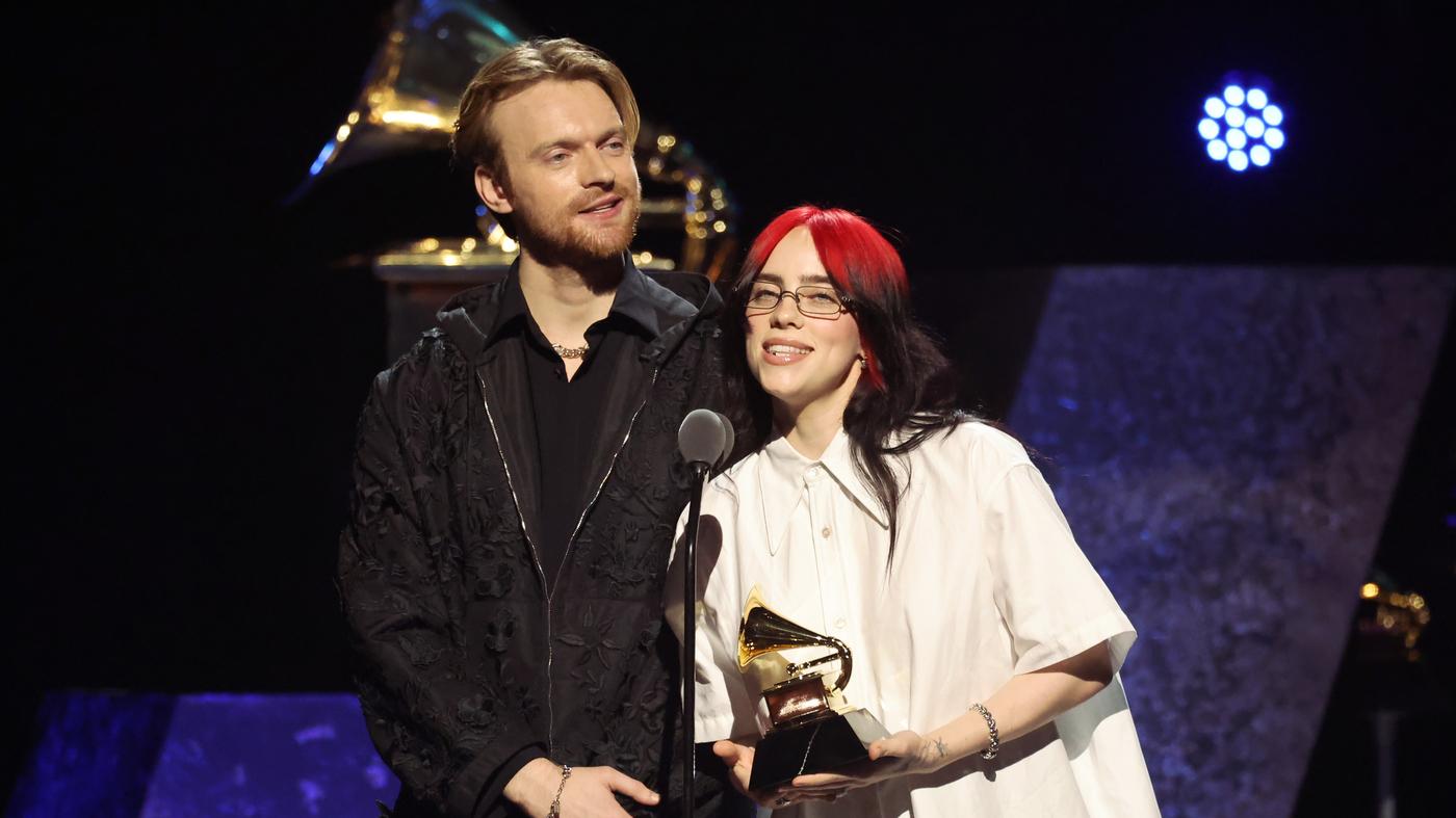 Noteworthy Records Broken at 66th Grammy Awards