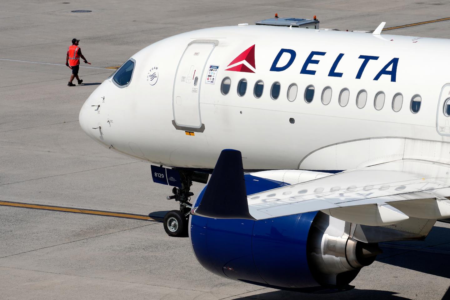 Delta Air Lines Struggles After Software Outage