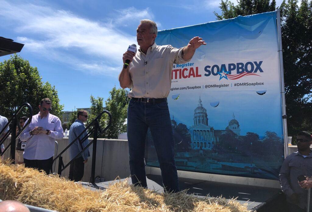 Iowa Political Soapbox Highlights Key Candidates