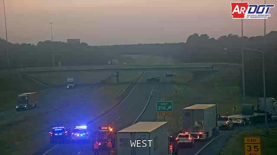 Fatal Crash Shuts Down I-40 in Arkansas