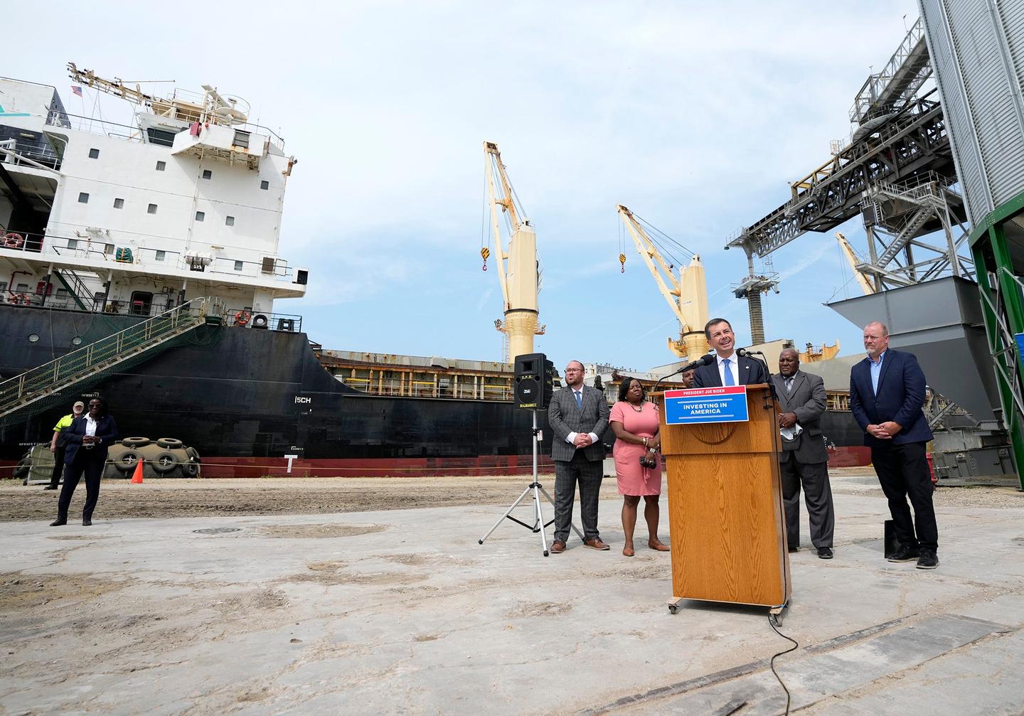 Buttigieg Tours Great Lakes Ports, Highlights Investments