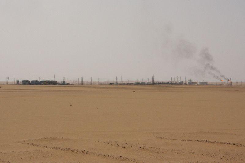 Eastern Libya Shuts Down All Oil Fields