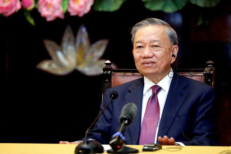 Vietnam's To Lam Visits China to Boost Trade