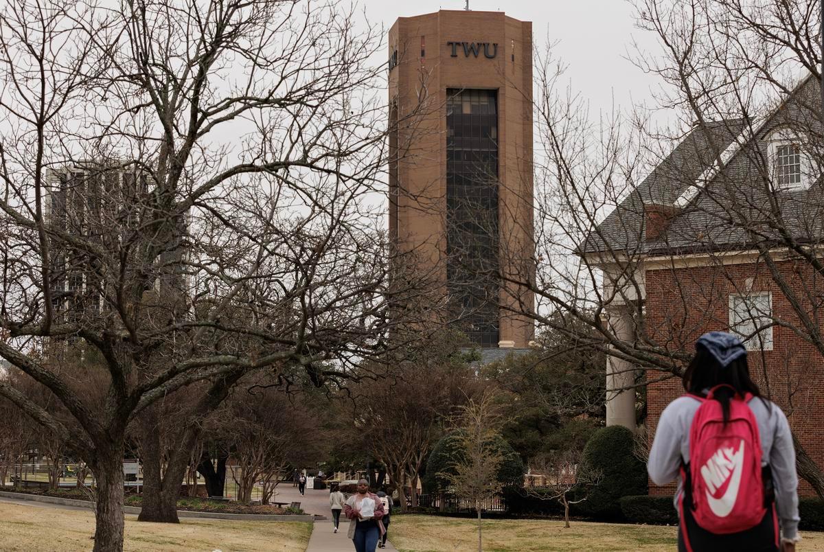 North Texas college transfers