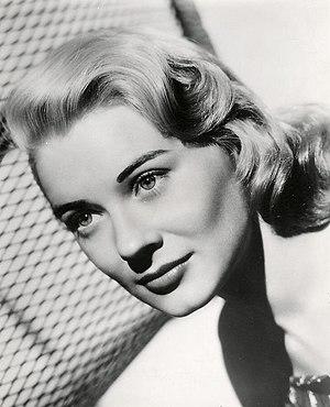 Hope Lange