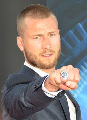 Glen Powell