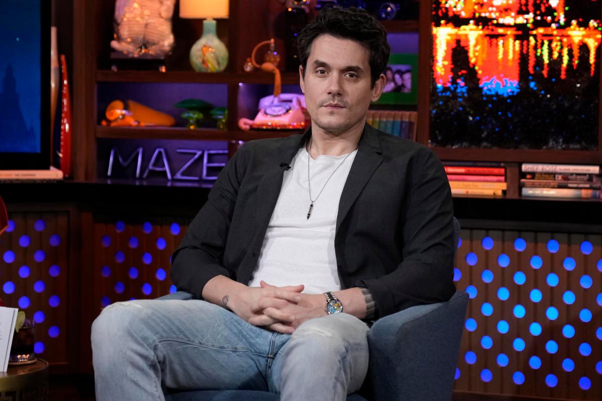 John Mayer Interviewed by Anderson Cooper at Tokyo Cat Cafe