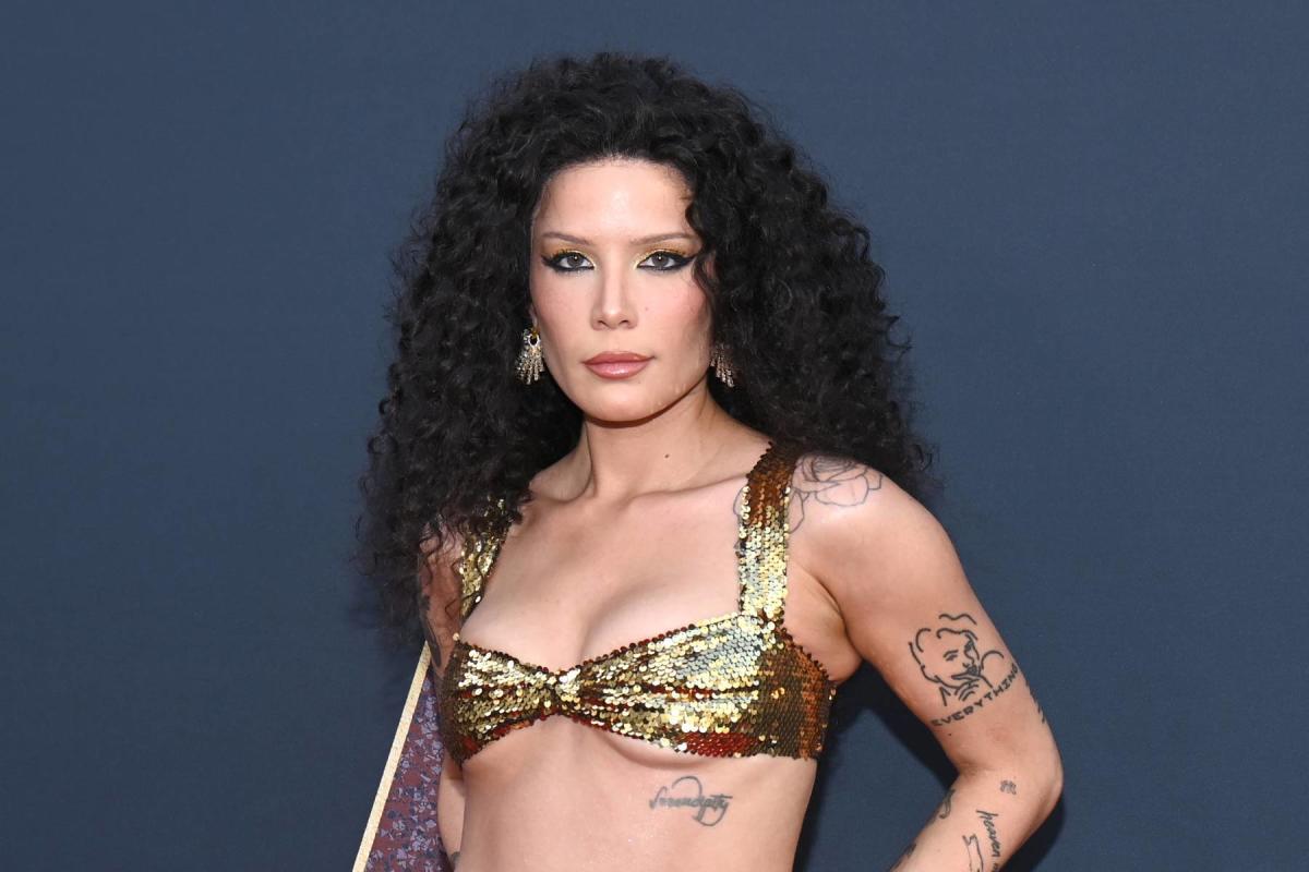 Halsey Regrets Return Amid Fan Negativity