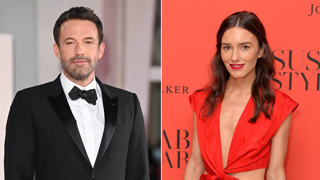 Ben Affleck's Rep Denies Dating Rumors