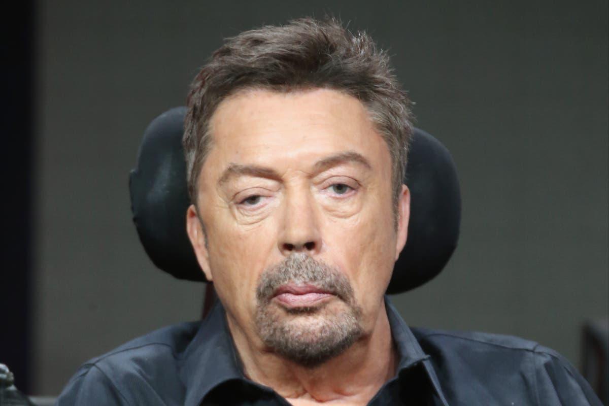 Tim Curry Returns in Horror Film 'Stream'