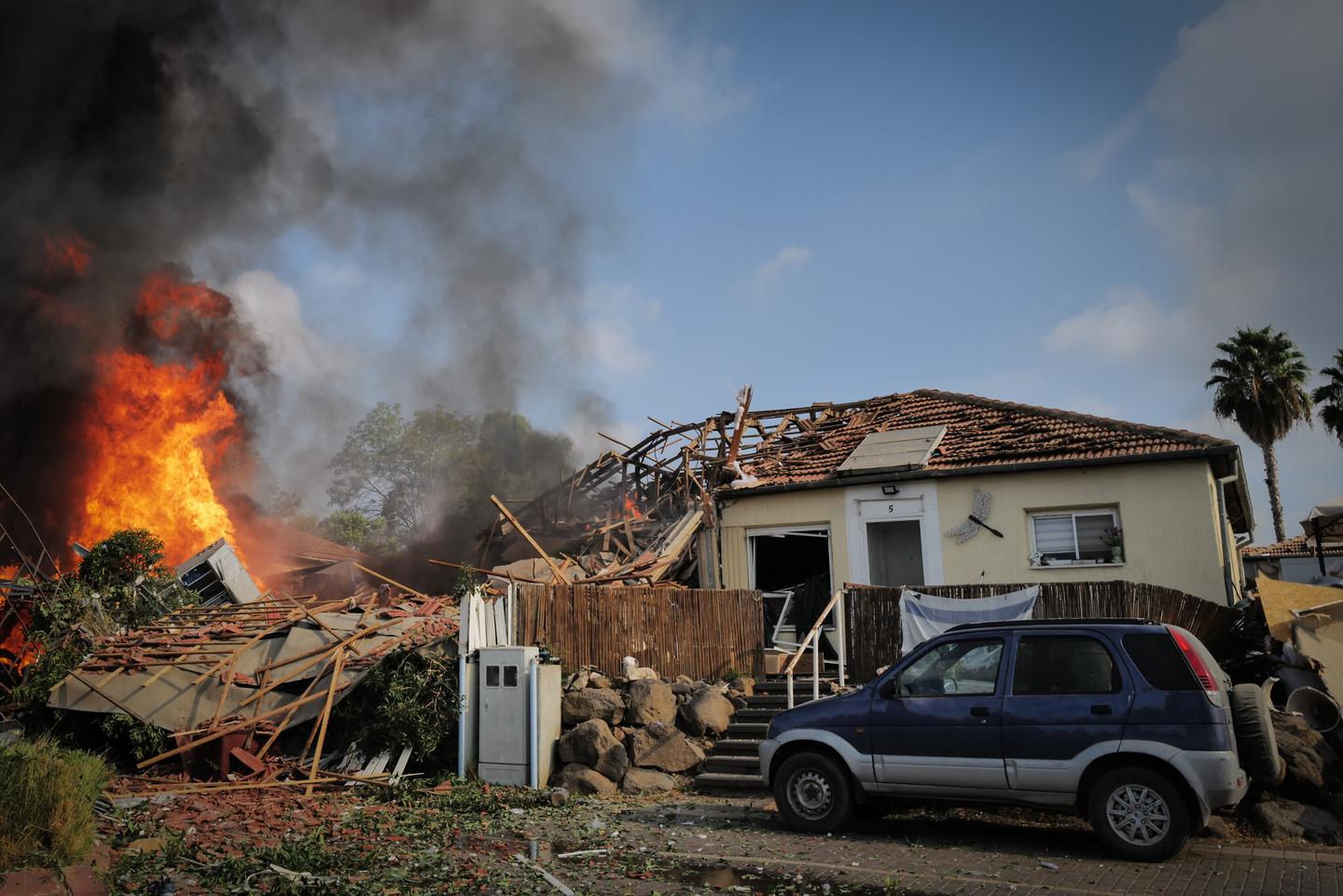 Hezbollah Launches 50 Rockets at Israeli City