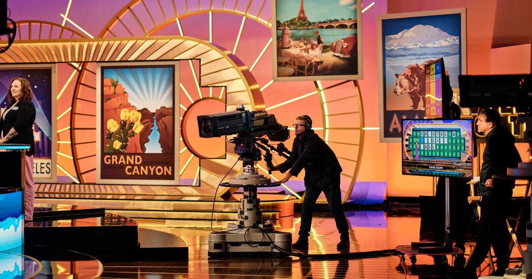 Ryan Seacrest Reveals New Wheel of Fortune Set