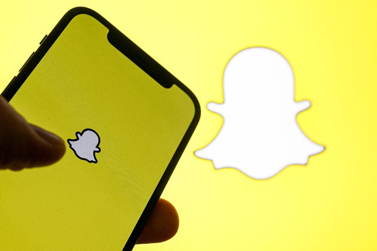 Snapchat Releases Native iPad App