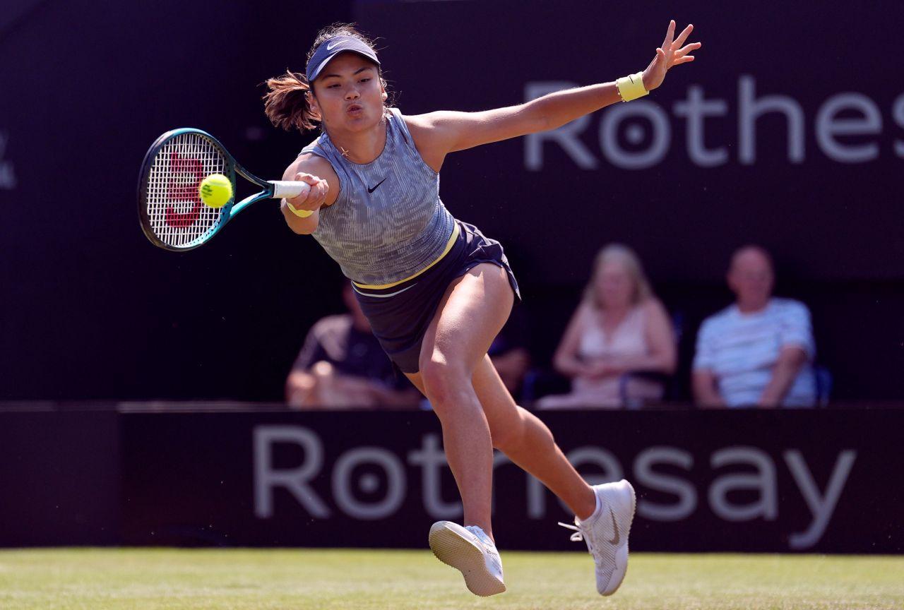 Emma Raducanu Reaches Eastbourne Quarterfinals with Win Over Jessica Pegula