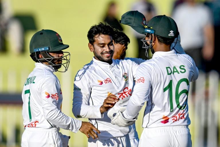 Litton, Mehidy Lead Bangladesh Comeback in 2nd Test