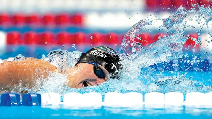 China wins 100m freestyle